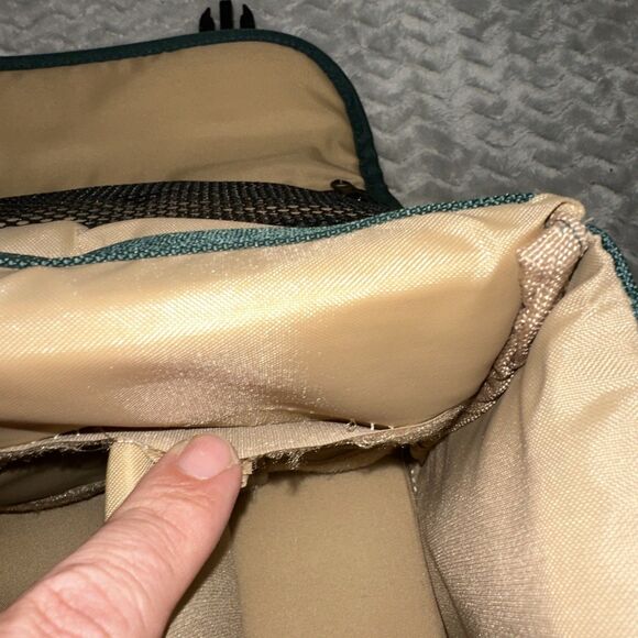 Vintage Green Canvas Canon Camera Bag w/ Dividers Strap 12x7x8 Clean Looks New - Picture 9 of 10